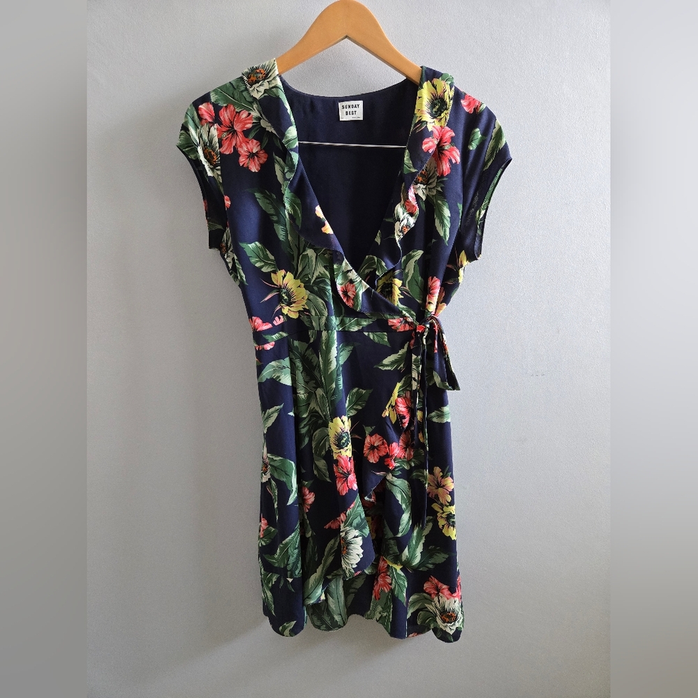 Sunday Best Aritzia Blue and Green Floral Wrap Mini Dress Size 2